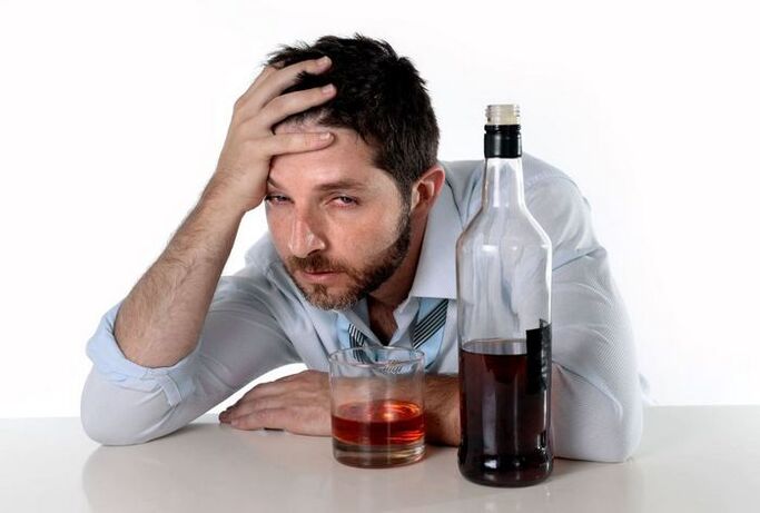 A person suffering from alcoholism and how to give up drinking